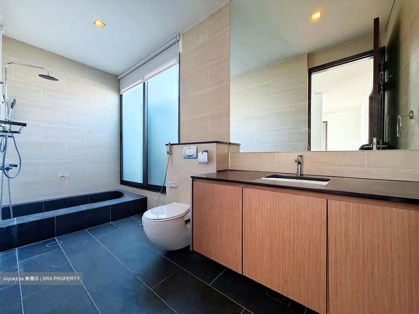Gentle Reflections (D11), Terrace #621673021